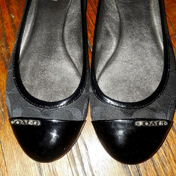 Black Coach Flats Size 6.5 M - Picture 2 of 6